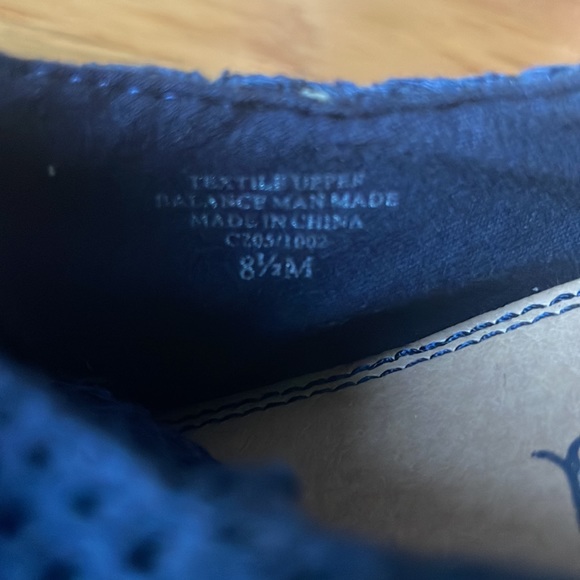 Sneakers - Picture 5 of 5